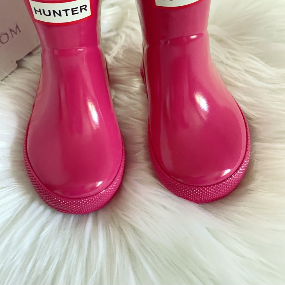 Hunter Original Kids Waterproof Rain Boot - Picture 2 of 8